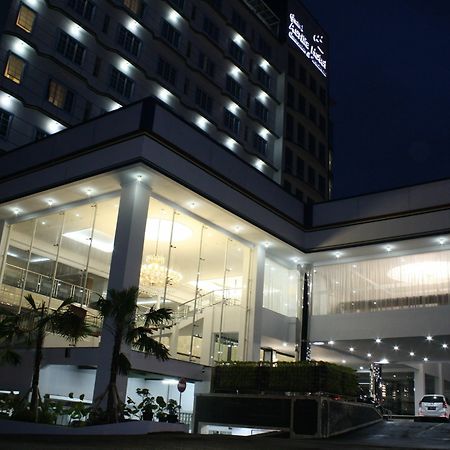 Grand Asrilia Hotel Bandung Buitenkant foto