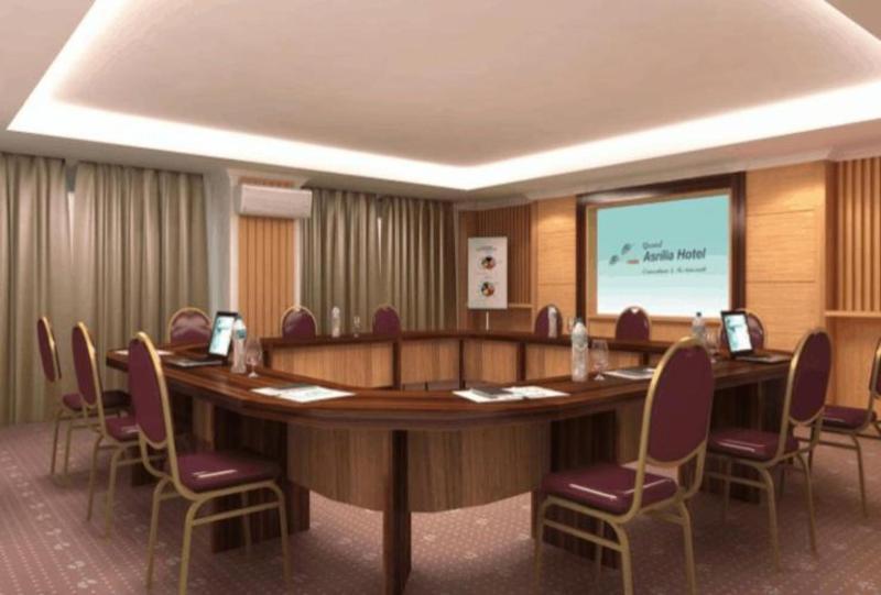Grand Asrilia Hotel Bandung Buitenkant foto