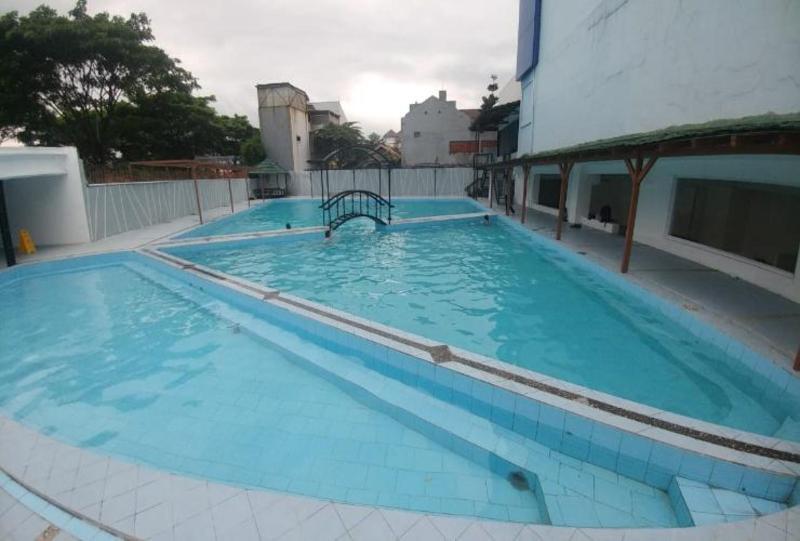 Grand Asrilia Hotel Bandung Buitenkant foto