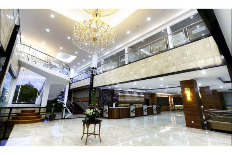Grand Asrilia Hotel Bandung Buitenkant foto