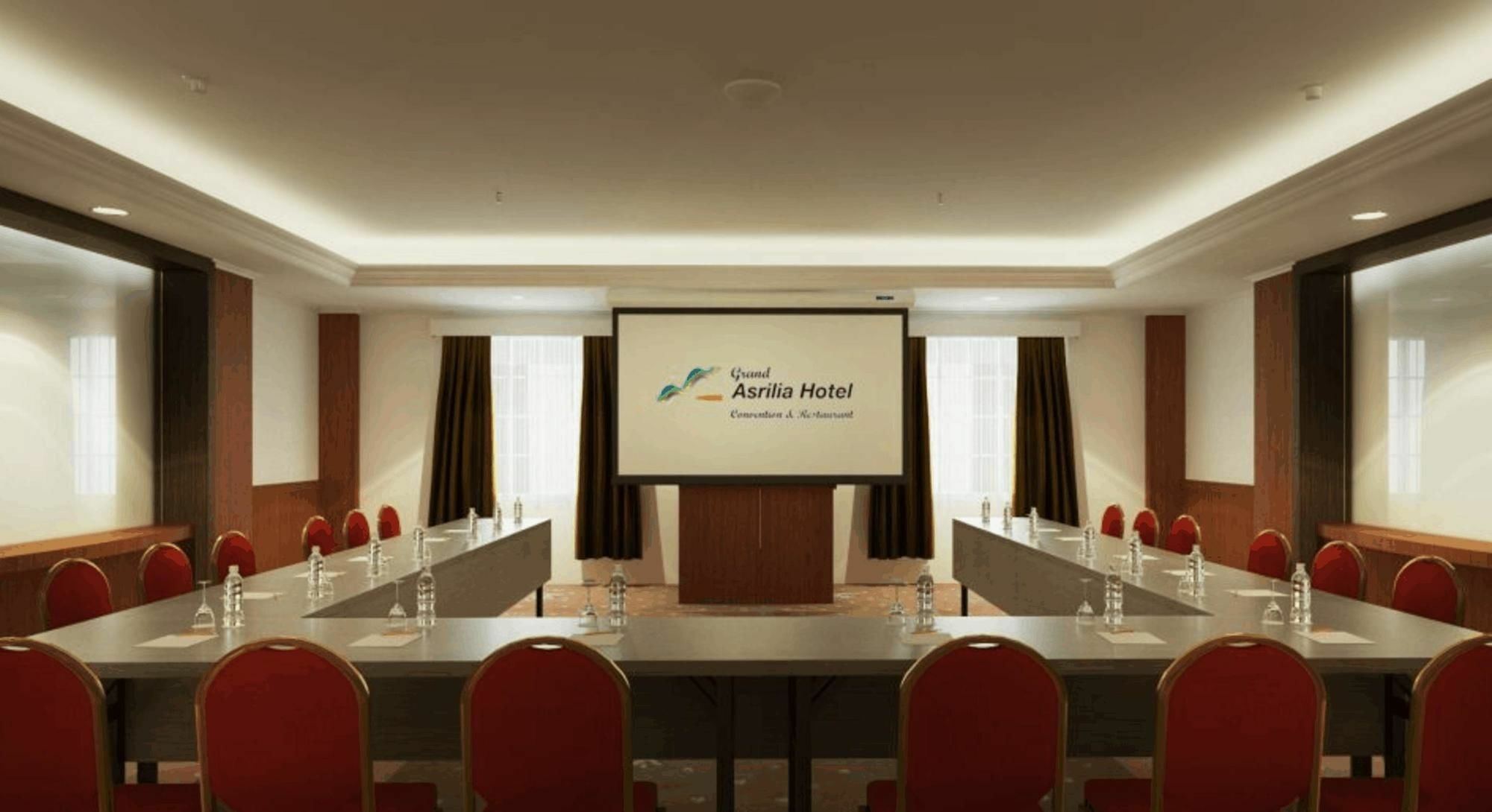 Grand Asrilia Hotel Bandung Buitenkant foto