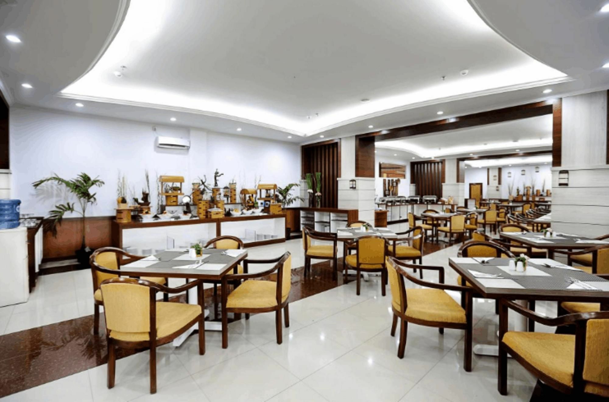 Grand Asrilia Hotel Bandung Buitenkant foto